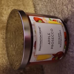 Huntington Home Apple Prosecco Candle